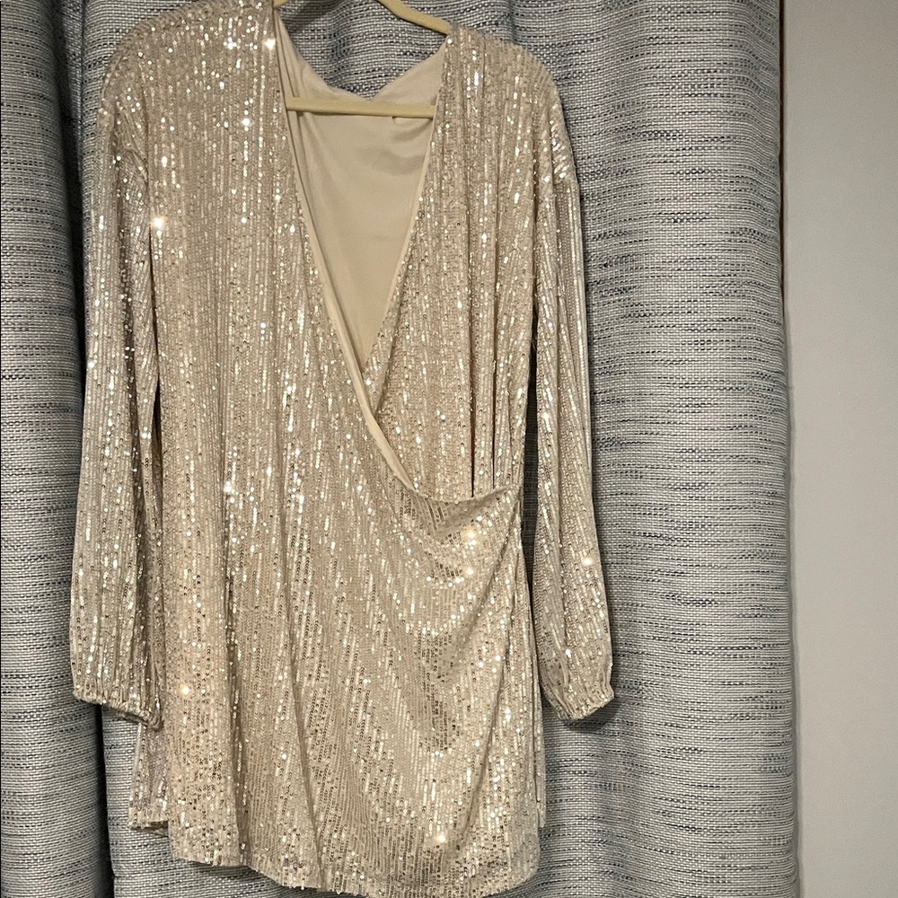 Gimmicks by BKE Sequin Long Sleeve Dress